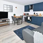 Fen House, Stunning One Bed House, Perfect For A Couple Or Business Professional Visiting Staffordshire!