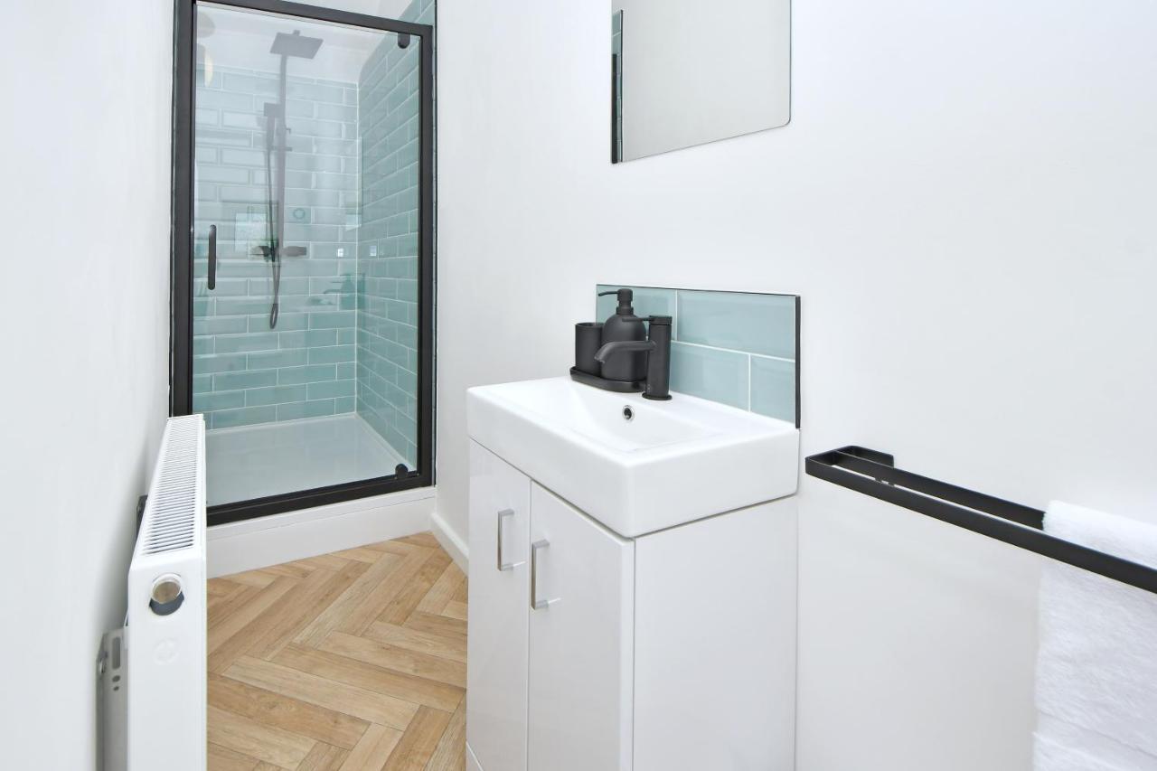 Holiday home Fen House, Stunning One Bed House, Perfect For A Couple Or Business Professional Visiting Staffordshire! *